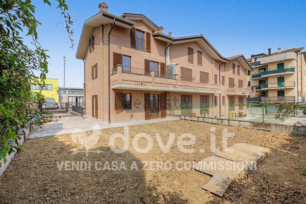 casa indipendente in vendita a Pogliano Milanese