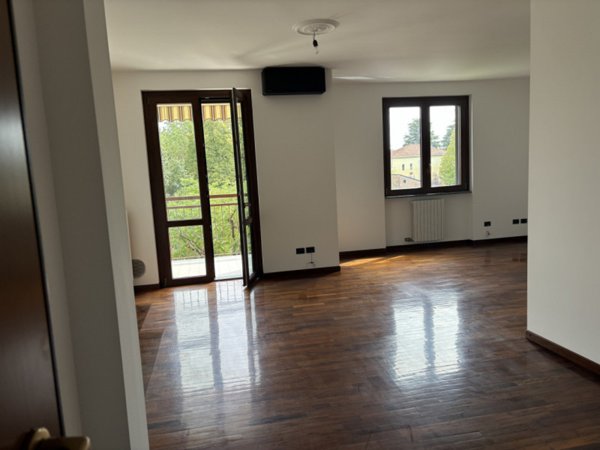 appartamento in vendita a Pogliano Milanese