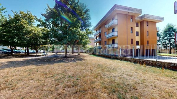 appartamento in vendita a Pogliano Milanese