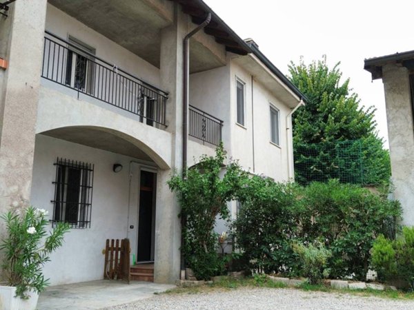 appartamento in vendita a Pogliano Milanese