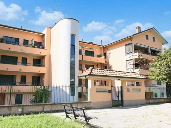 appartamento in vendita a Pogliano Milanese