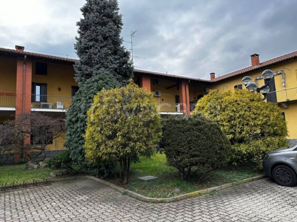 casa indipendente in vendita a Pogliano Milanese