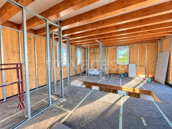 casa indipendente in vendita a Pogliano Milanese