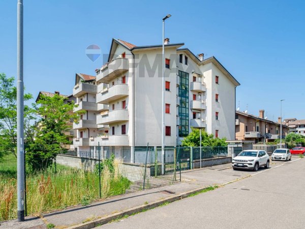 appartamento in vendita a Pogliano Milanese
