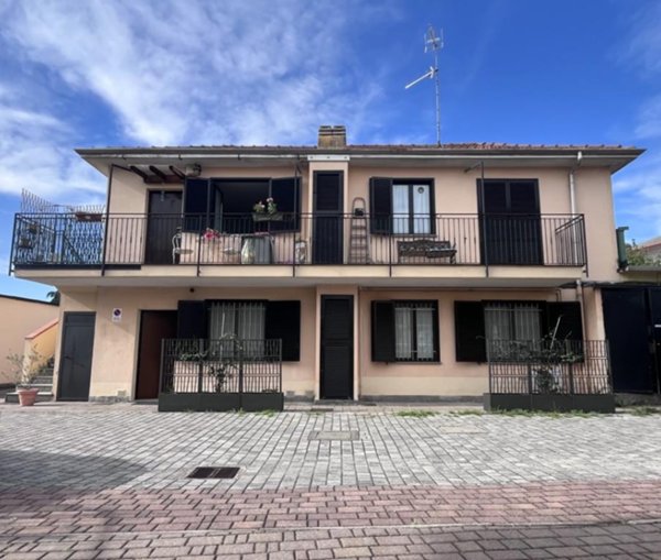 appartamento in vendita a Pogliano Milanese