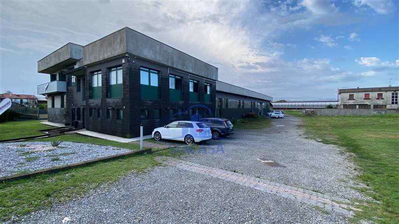 ufficio in vendita a Pozzo d'Adda