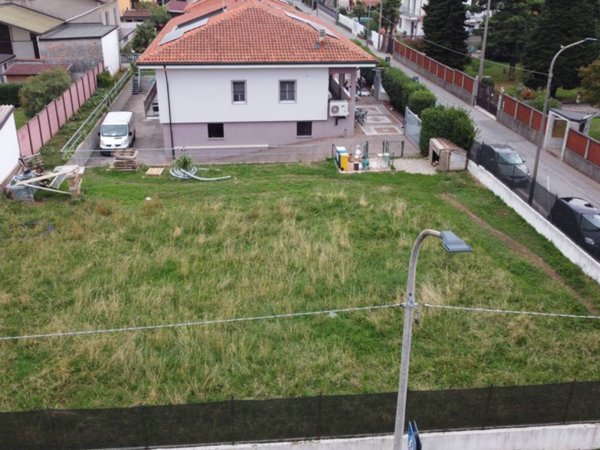 casa indipendente in vendita a Pozzo d'Adda