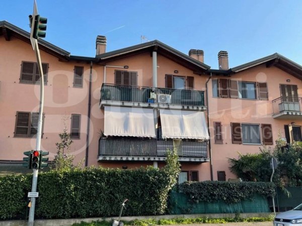 appartamento in vendita a Pozzo d'Adda in zona Bettola