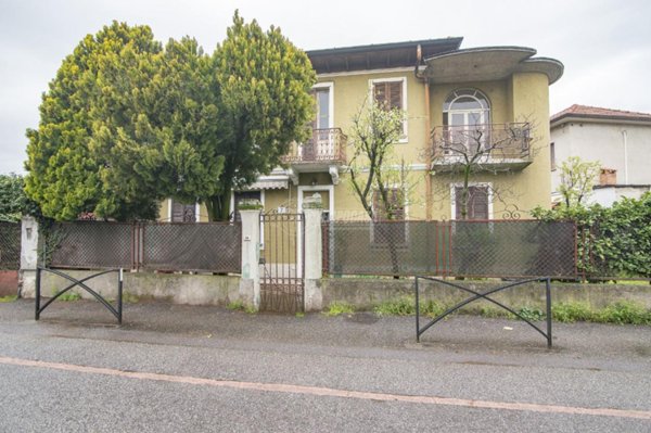 casa indipendente in vendita a Pozzo d'Adda in zona Bettola