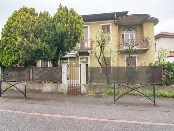 casa indipendente in vendita a Pozzo d'Adda in zona Bettola