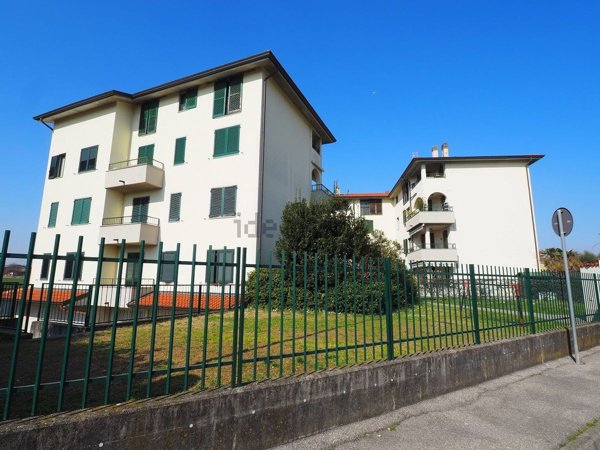 appartamento in vendita a Pozzo d'Adda in zona Bettola