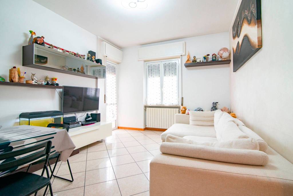 appartamento in vendita a Pozzo d'Adda in zona Bettola