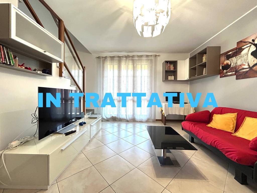 appartamento in vendita a Pozzo d'Adda in zona Bettola