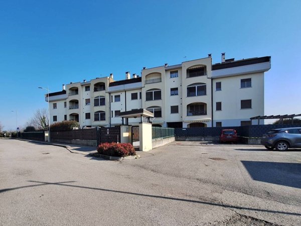 appartamento in vendita a Pozzo d'Adda in zona Bettola