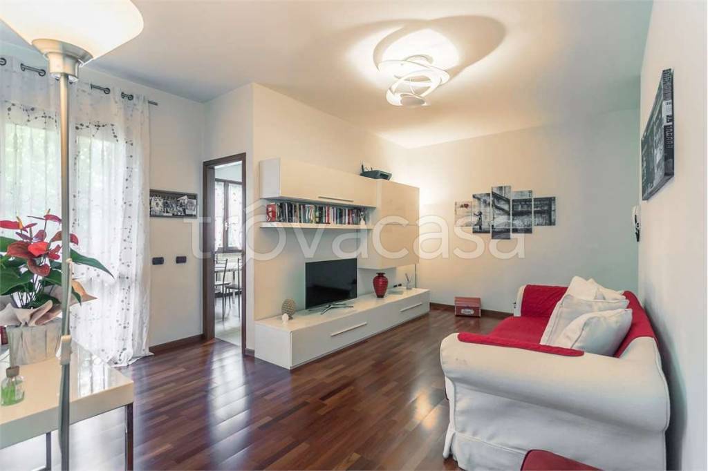 appartamento in vendita a Pozzo d'Adda in zona Bettola