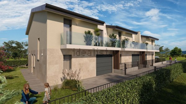 casa indipendente in vendita a Pozzo d'Adda