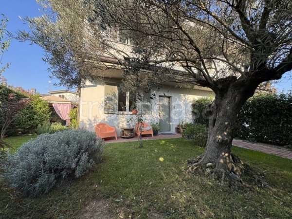 casa indipendente in vendita a Pozzo d'Adda