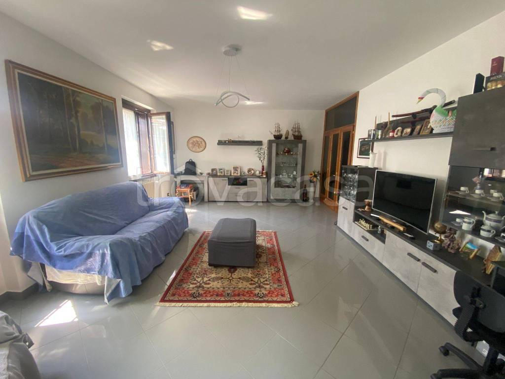 casa indipendente in vendita a Pozzo d'Adda in zona Bettola