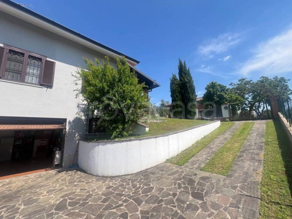 casa indipendente in vendita a Pozzo d'Adda in zona Bettola