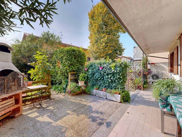 casa indipendente in vendita a Pozzo d'Adda