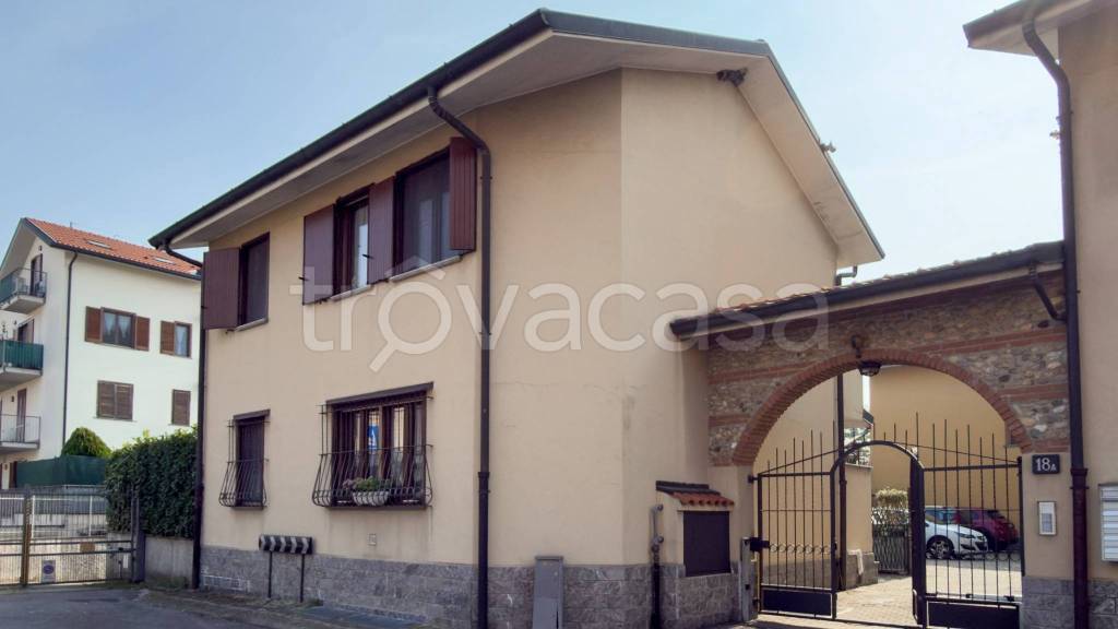 casa indipendente in vendita a Pozzo d'Adda