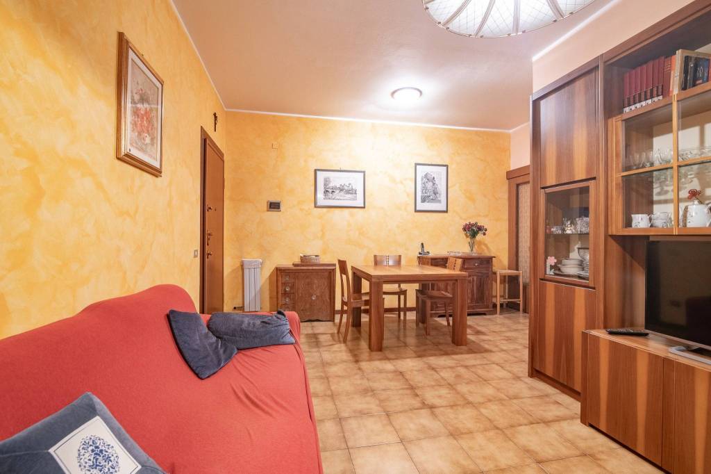 appartamento in vendita a Pozzo d'Adda in zona Bettola