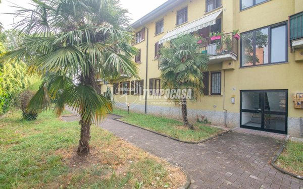 appartamento in vendita a Pozzo d'Adda in zona Bettola