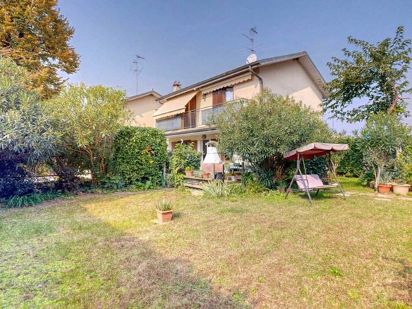casa indipendente in vendita a Pozzo d'Adda