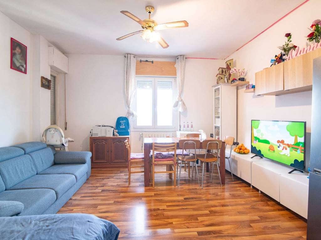 appartamento in vendita a Pozzo d'Adda in zona Bettola