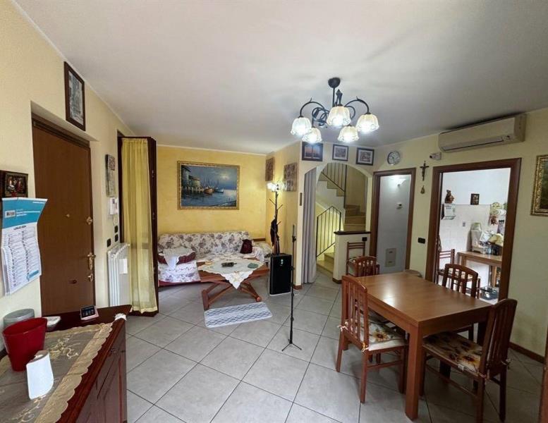 casa indipendente in vendita a Pozzo d'Adda