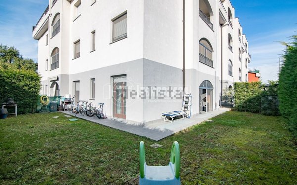 appartamento in vendita a Pozzo d'Adda in zona Bettola