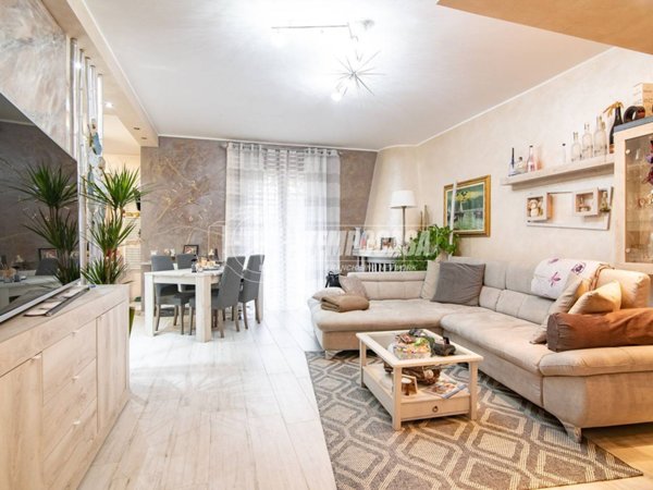 appartamento in vendita a Pozzo d'Adda in zona Bettola