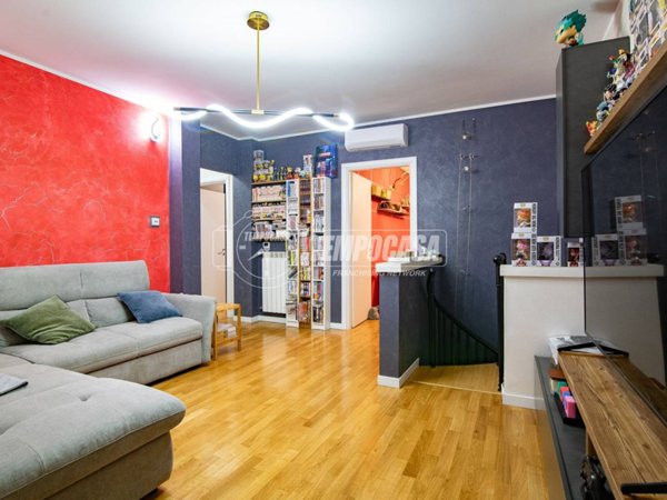 appartamento in vendita a Pozzo d'Adda in zona Bettola