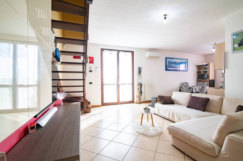 appartamento in vendita a Pozzo d'Adda