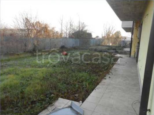casa indipendente in vendita a Pozzo d'Adda