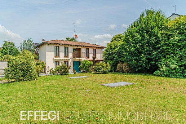 casa indipendente in vendita a Pozzo d'Adda