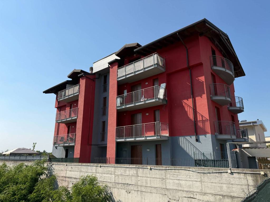 appartamento in vendita a Pozzo d'Adda in zona Bettola