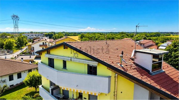 appartamento in vendita a Pozzo d'Adda in zona Bettola