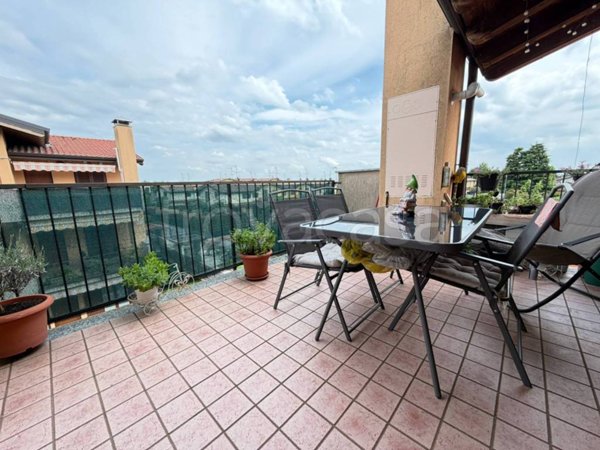 appartamento in vendita a Pozzo d'Adda in zona Bettola
