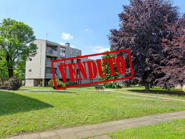 appartamento in vendita a Pozzuolo Martesana in zona Trecella