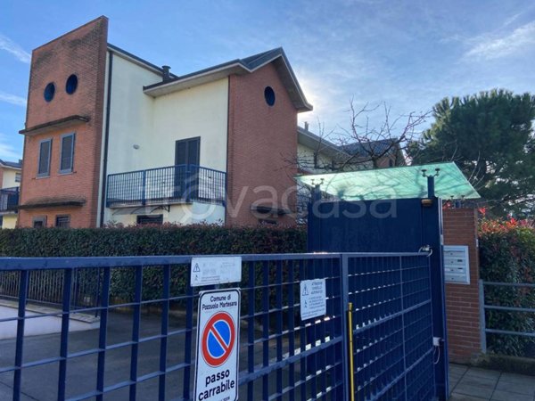 appartamento in vendita a Pozzuolo Martesana in zona Trecella