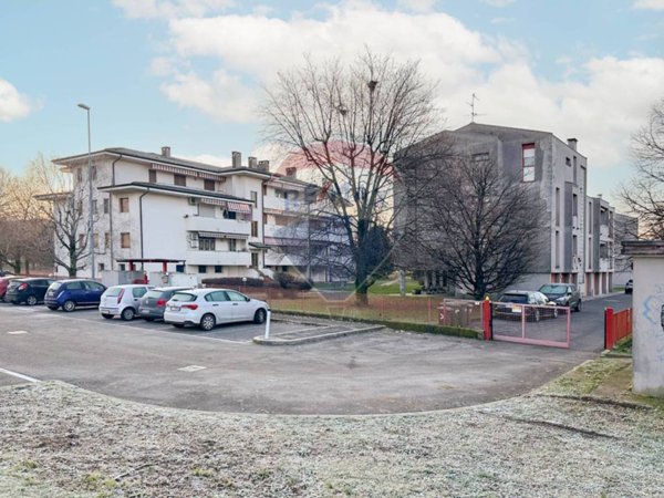 appartamento in vendita a Pozzuolo Martesana in zona Trecella