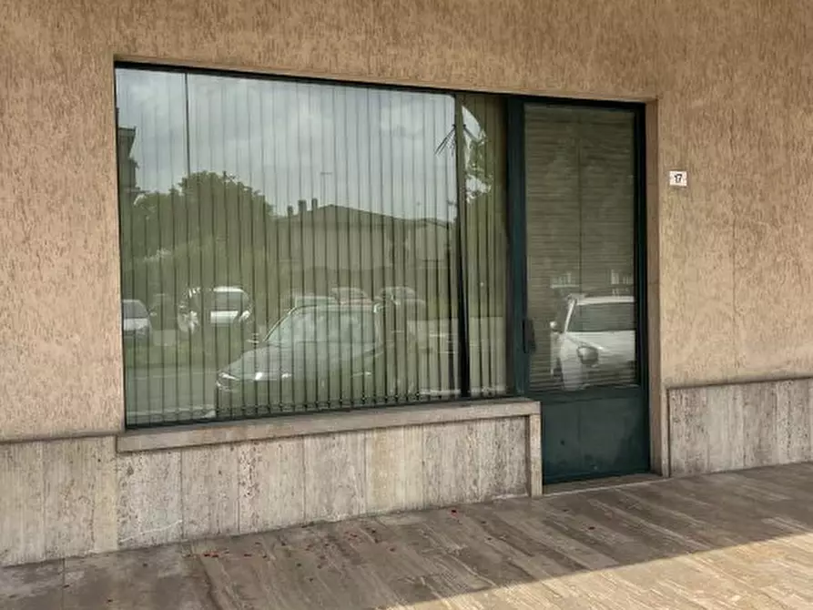negozio in vendita a Pozzuolo Martesana