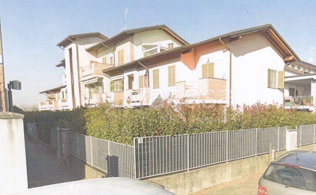 appartamento in vendita a Pozzuolo Martesana in zona Trecella