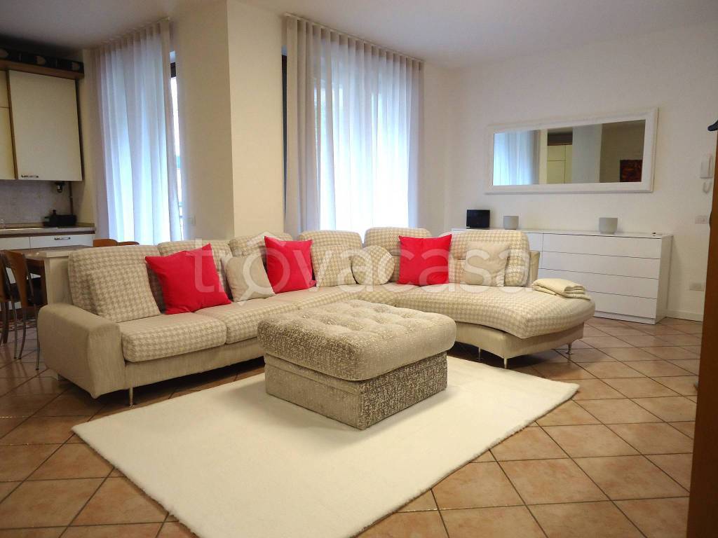 appartamento in vendita a Pozzuolo Martesana in zona Trecella