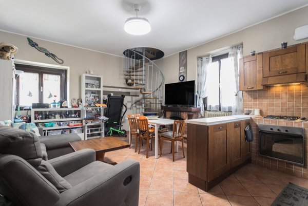 appartamento in vendita a Pozzuolo Martesana in zona Trecella