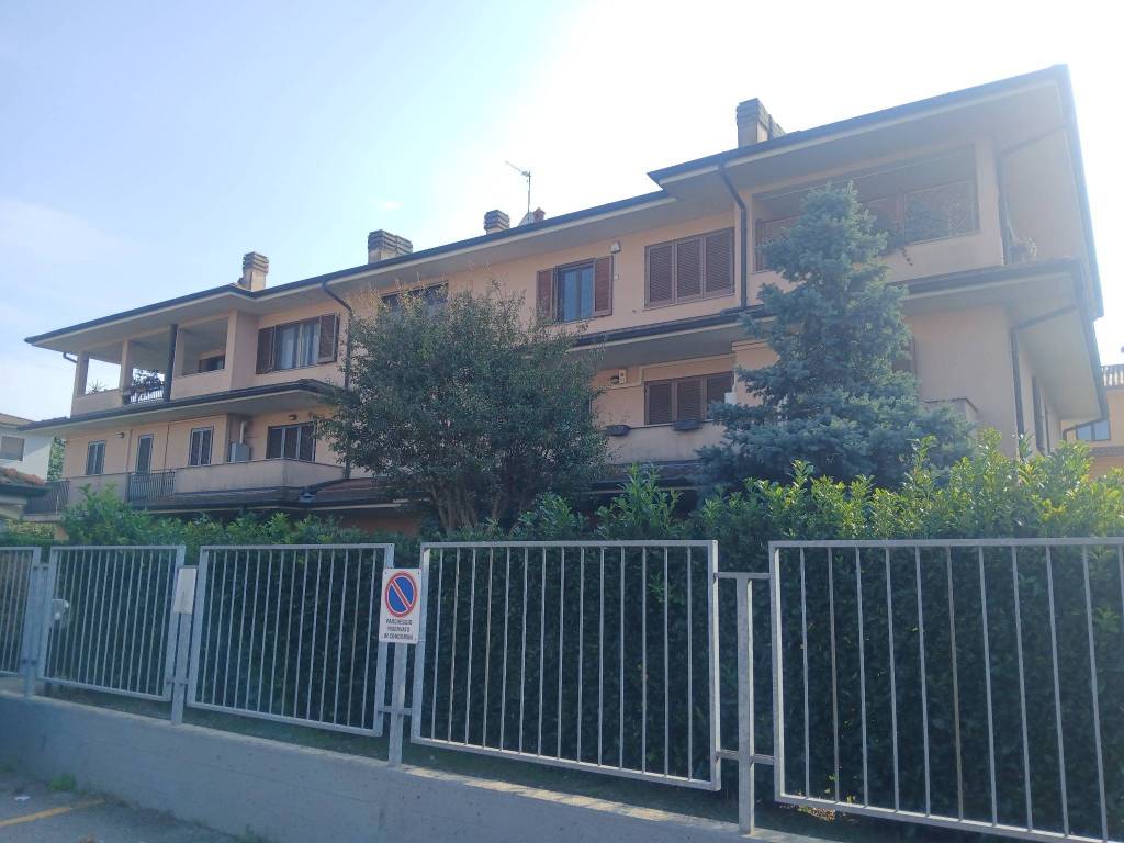 appartamento in vendita a Pozzuolo Martesana in zona Trecella