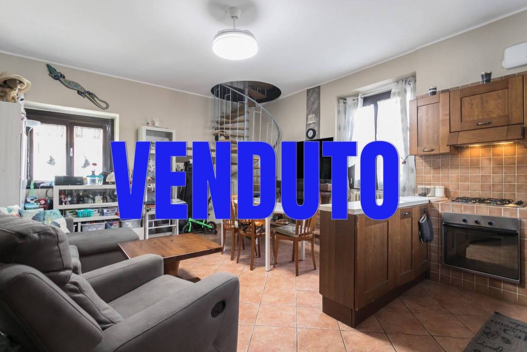 appartamento in vendita a Pozzuolo Martesana in zona Trecella