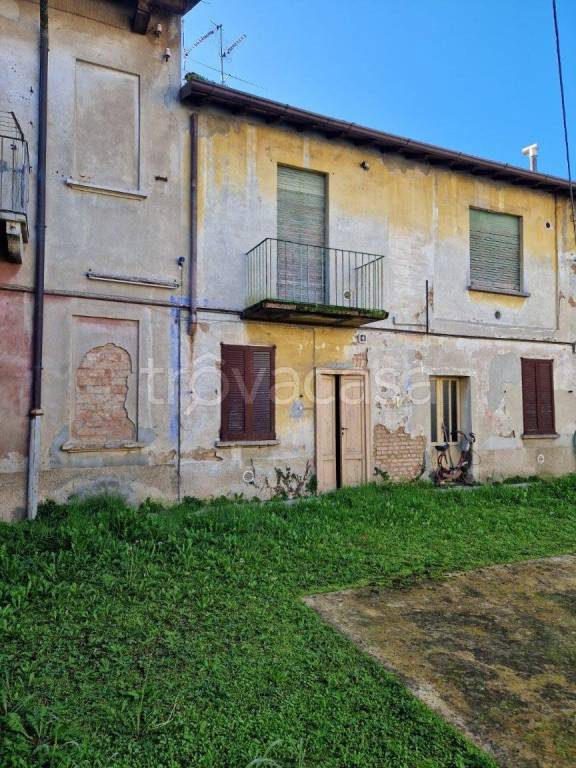 casa indipendente in vendita a Pozzuolo Martesana in zona Trecella