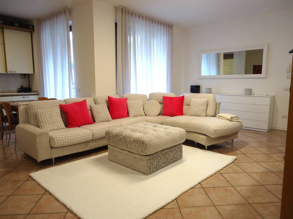 appartamento in vendita a Pozzuolo Martesana in zona Trecella